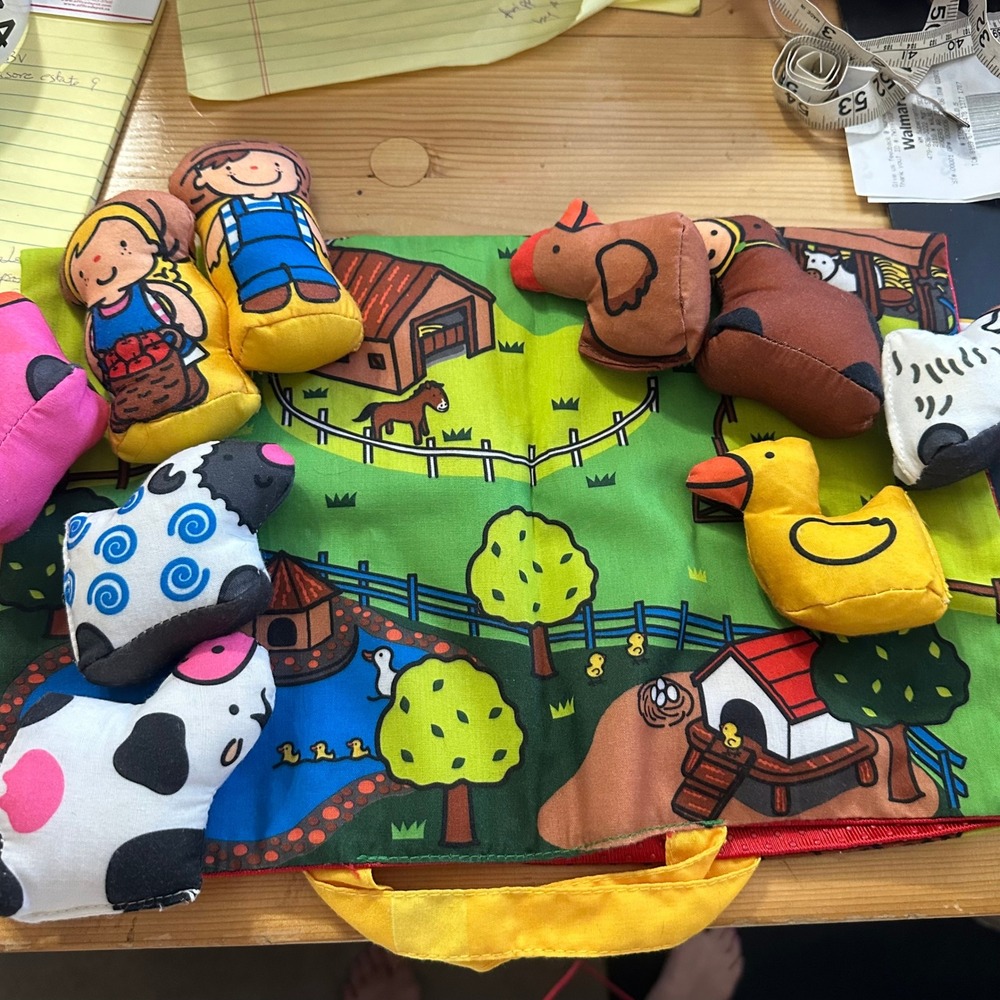 Melissa & Doug K's Kids Fun on the Farm Soft Play Mat and 9 Plush Figures Set